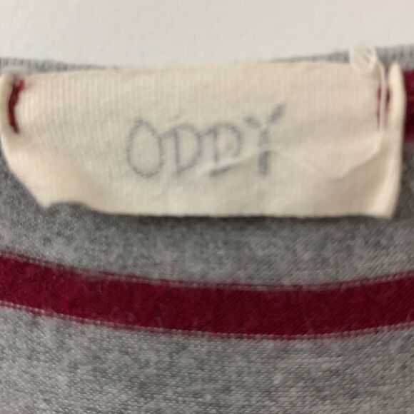 ODDY Size 2XL gray and red striped tunic.  Horizontal and vertical stripes - Picture 2 of 7